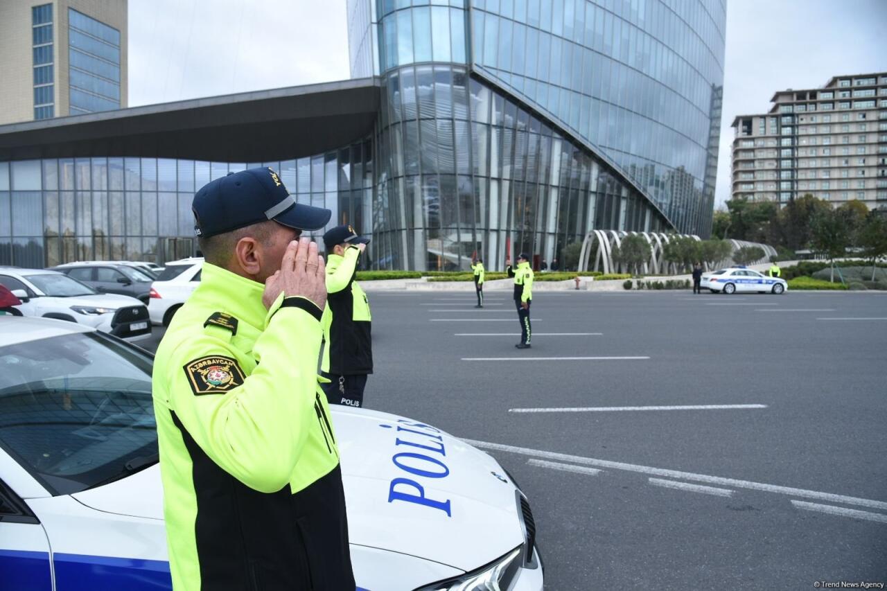 В Азербайджане минутой молчания почтили память шехидов Отечественной войны