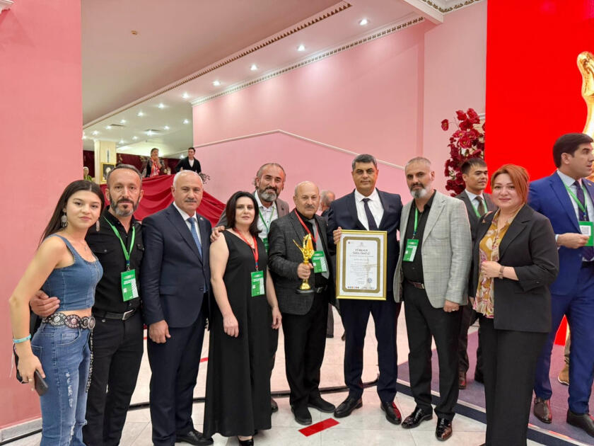 Şəki teatrı Qazaxıstanda keçirilən beynəlxalq festivalın mükafatına layiq görülüb