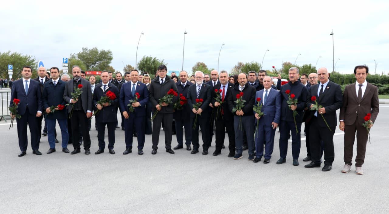 Türkiyəli rektorlar Zəfər parkını ziyarət ediblər