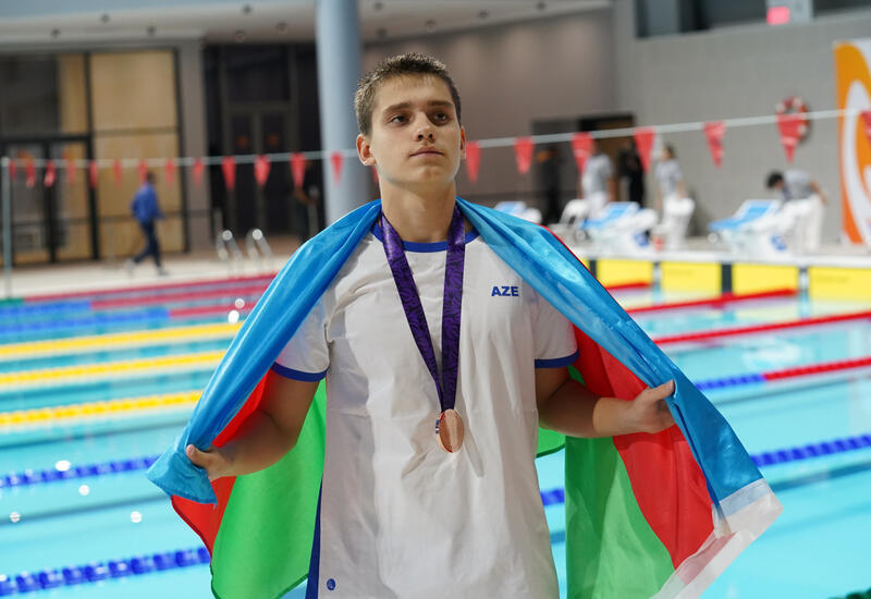 Азербайджанский пловец стал вице-чемпионом Игр стран СНГ