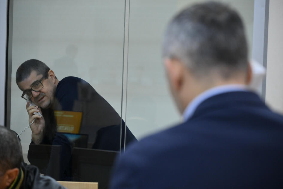 Ermənistan silahlı qüvvələrinin Aprel döyüşləri zamanı beynəlxalq humanitar hüquq normalarını pozaraq mülki şəxsləri və mülki obyektləri atəşə tutması ilə bağlı sənədlər məhkəmədə tədqiq olunub