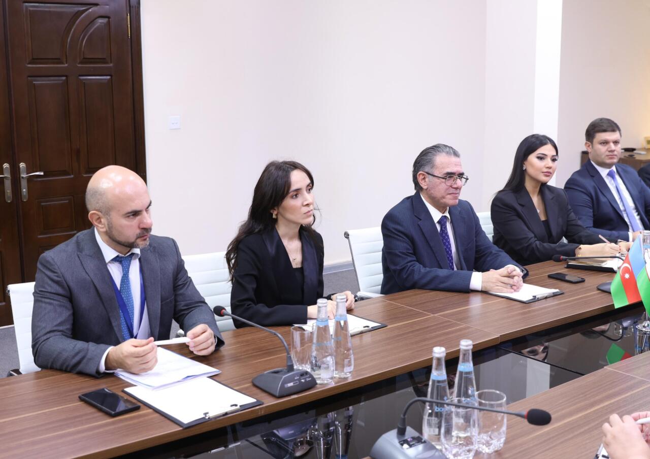 В Агентстве развития медиа Азербайджана прошла встреча с представителями ряда госорганов и учреждений Узбекистана