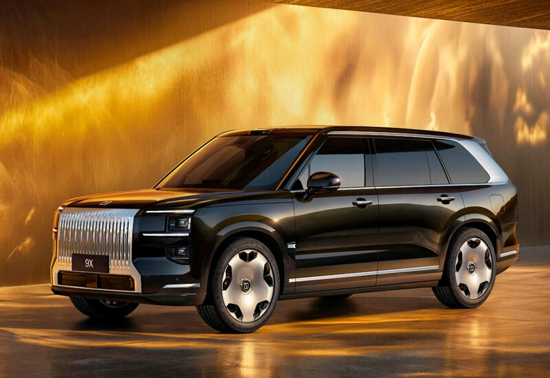 Geely начала продажи внедорожника Zeekr 9X с дизайном Rolls-Royce