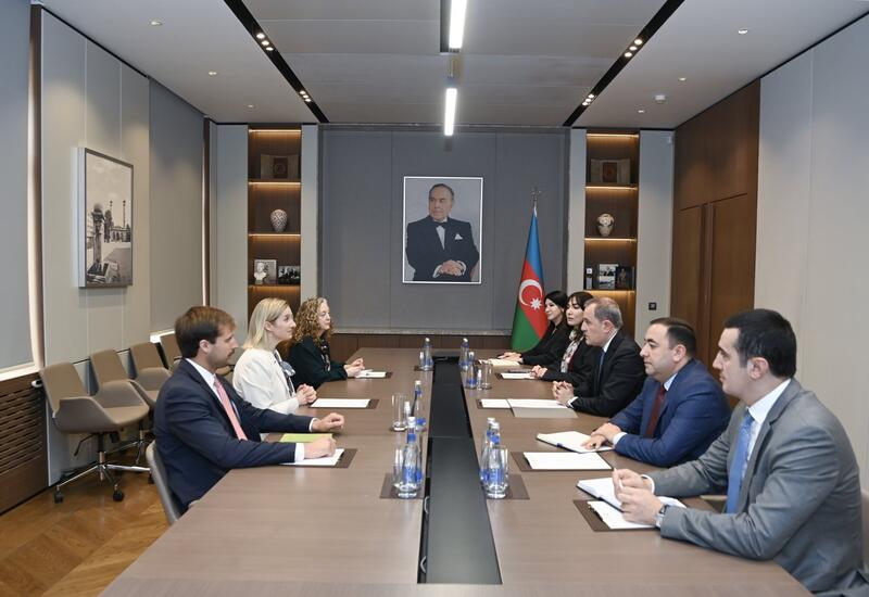 Ceyhun Bayramov ABŞ rəsmisi ilə Azərbaycan-Ermənistan normallaşma prosesini müzakirə edib