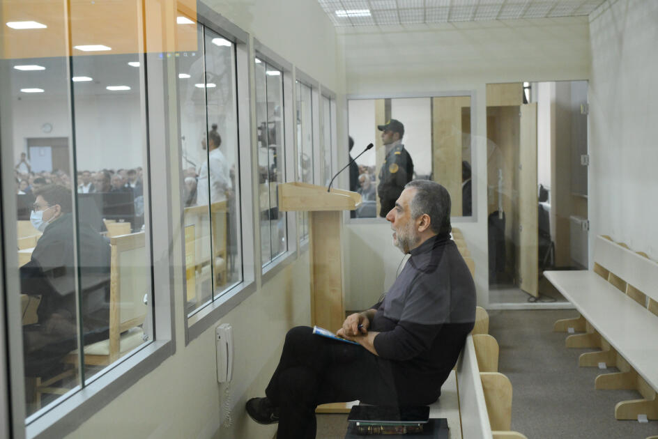 Ruben Vardanyanın məhkəməsində zərərçəkmişlərin hüquqi varislərinin və zərərçəkmiş şəxslərin ifadələri dinlənilib