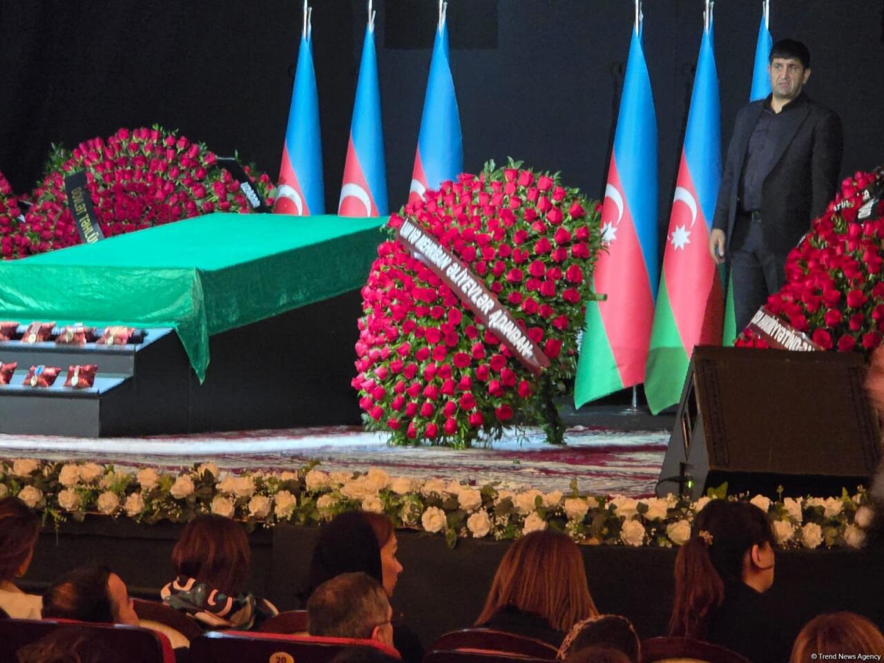 Əməkdar artist Cabir İmanov dəfn edilib