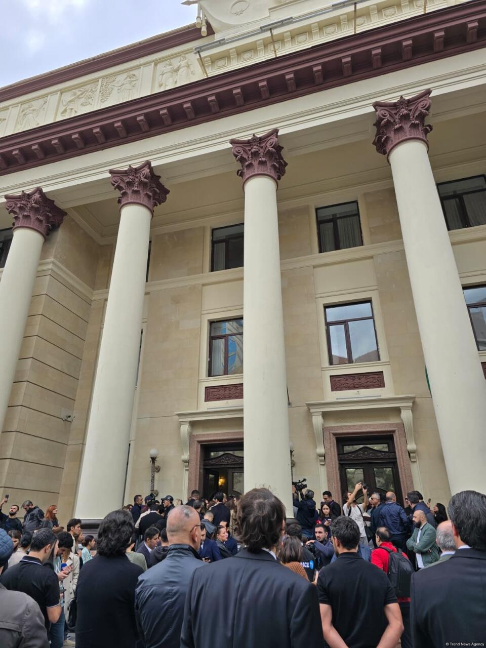 В Баку проходит церемония прощания с Джабиром Имановым