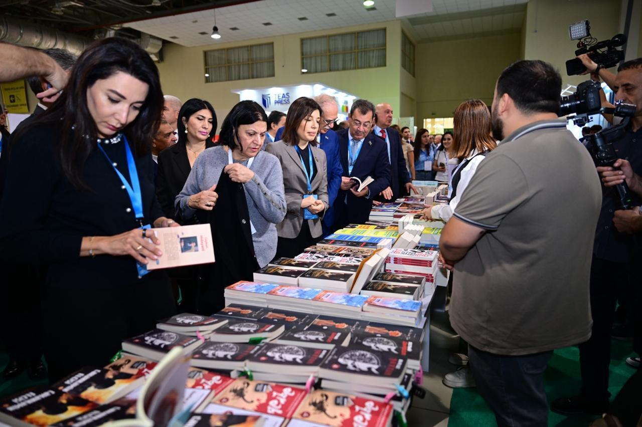 В Баку открылась XI Бакинская международная книжная ярмарка