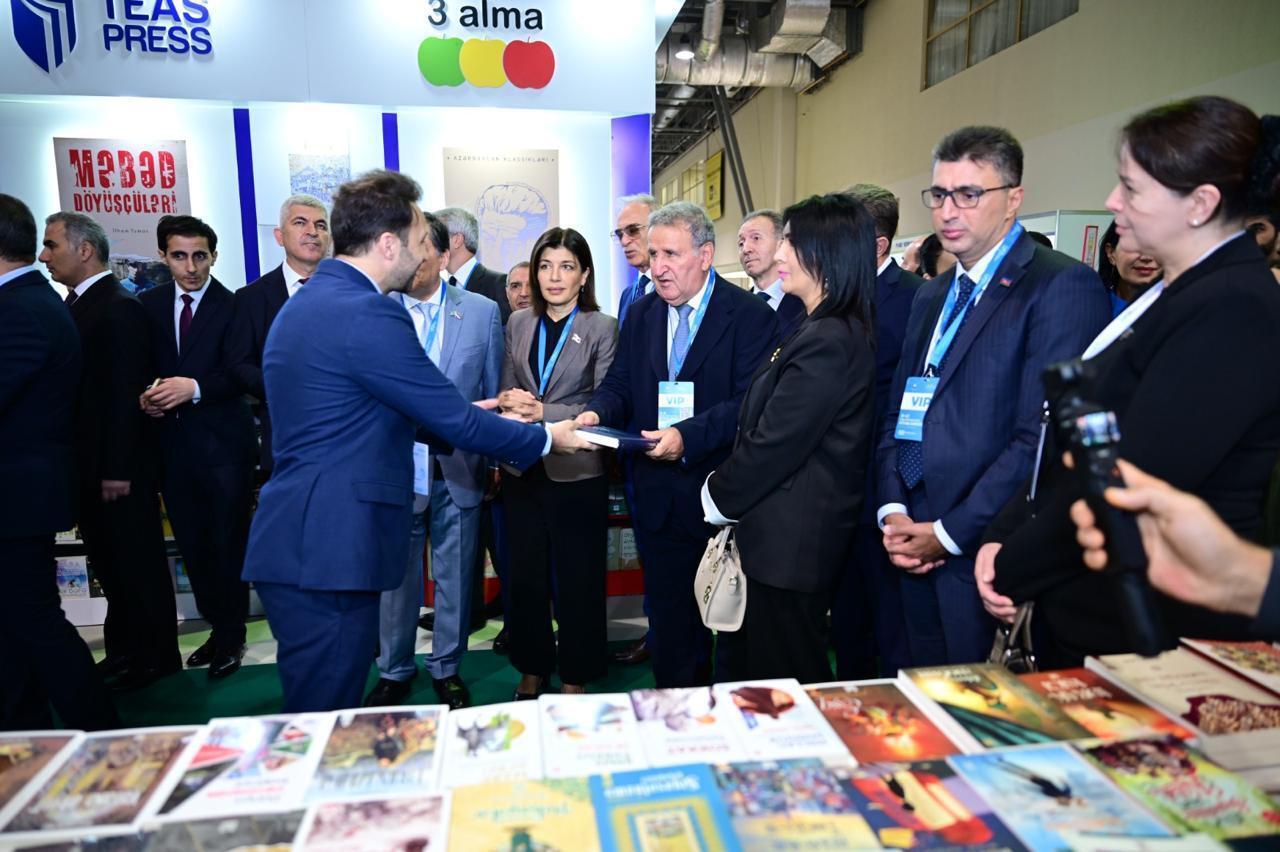 В Баку открылась XI Бакинская международная книжная ярмарка