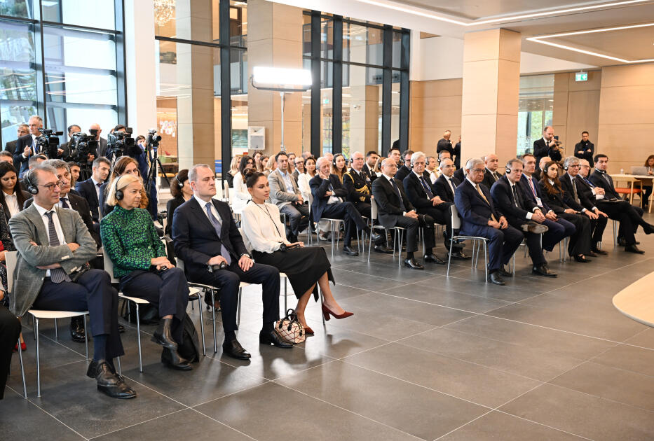 Prezident İlham Əliyev, Birinci xanım Mehriban Əliyeva və Prezident Sercio Mattarella Bakıda İtaliya-Azərbaycan Universitetinin ilk tədris korpuslarının açılışını ediblər