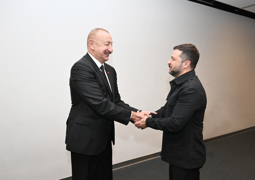 Prezident İlham Əliyevin Kopenhagendə Ukrayna Prezidenti ilə görüşü olub