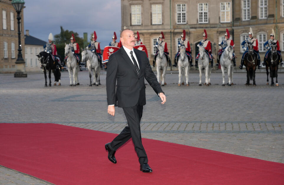 Prezident İlham Əliyev Kopenhagendə ziyafətdə iştirak edib