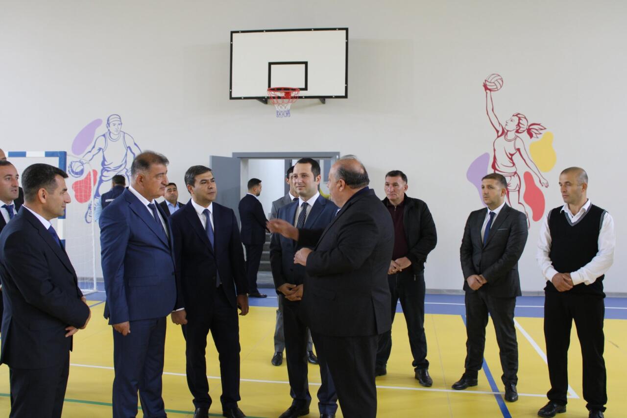 Heydər Əliyev Fondu tərəfindən Samuxda inşa olunan yeni məktəb binası istifadəyə verilib