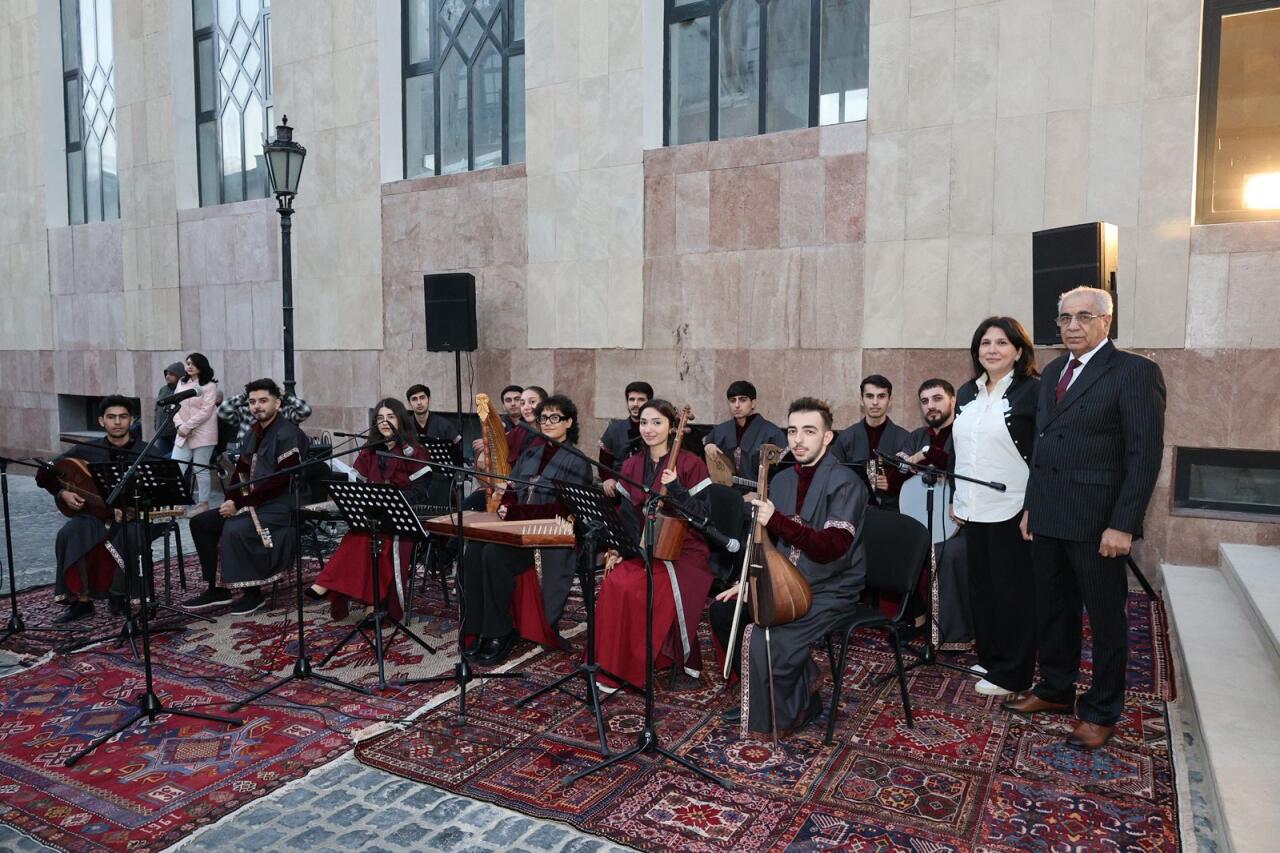 İçərişəhərdə