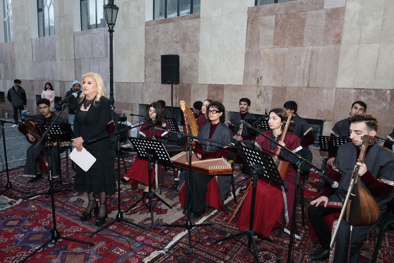 İçərişəhərdə