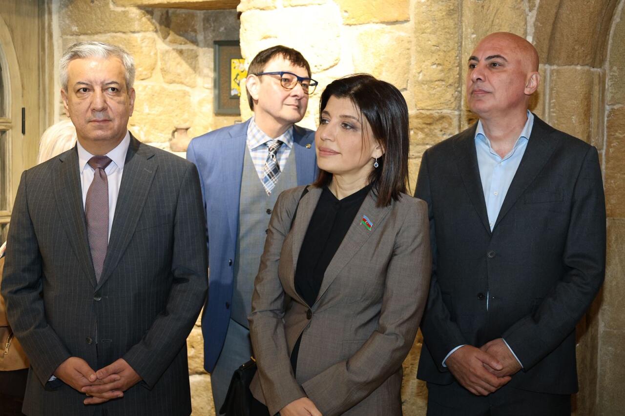 İçərişəhərdə