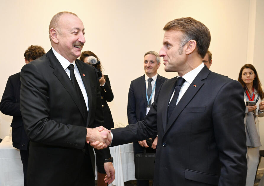 Prezident İlham Əliyevin Kopenhagendə Fransa Prezidenti ilə görüşü olub