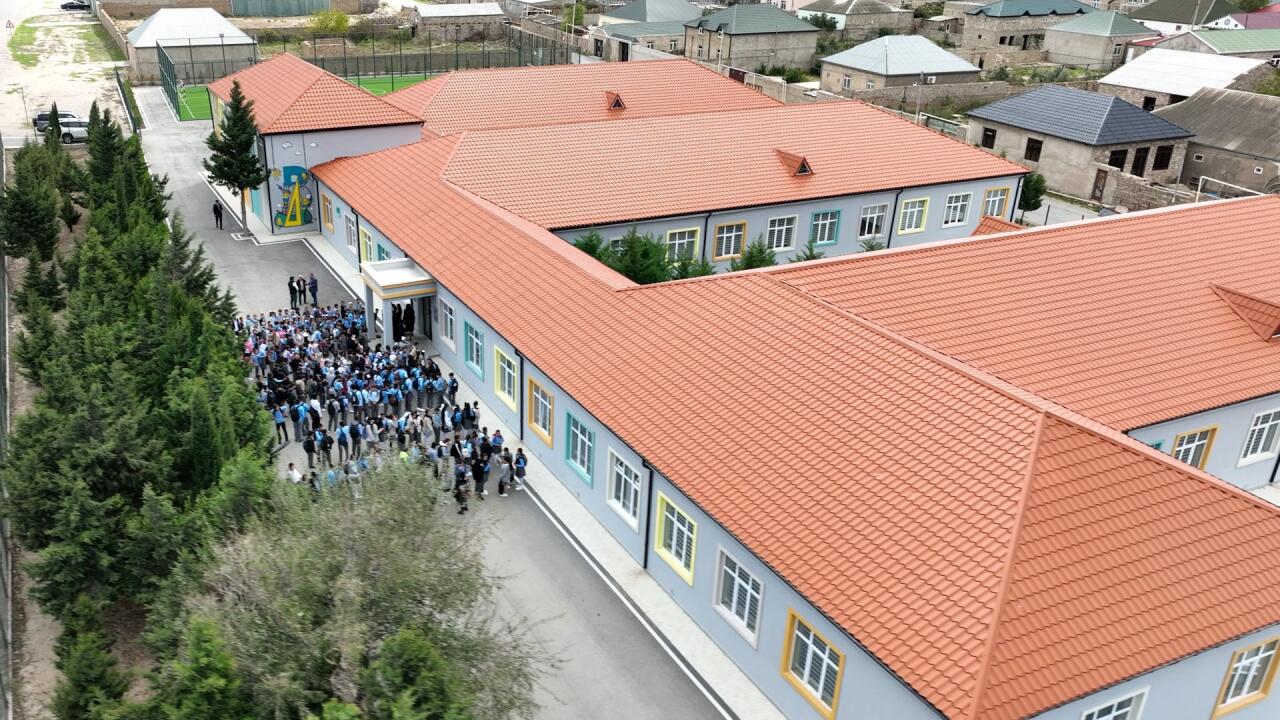 В Хазарском районе Баку сдано в пользование новое школьное здание