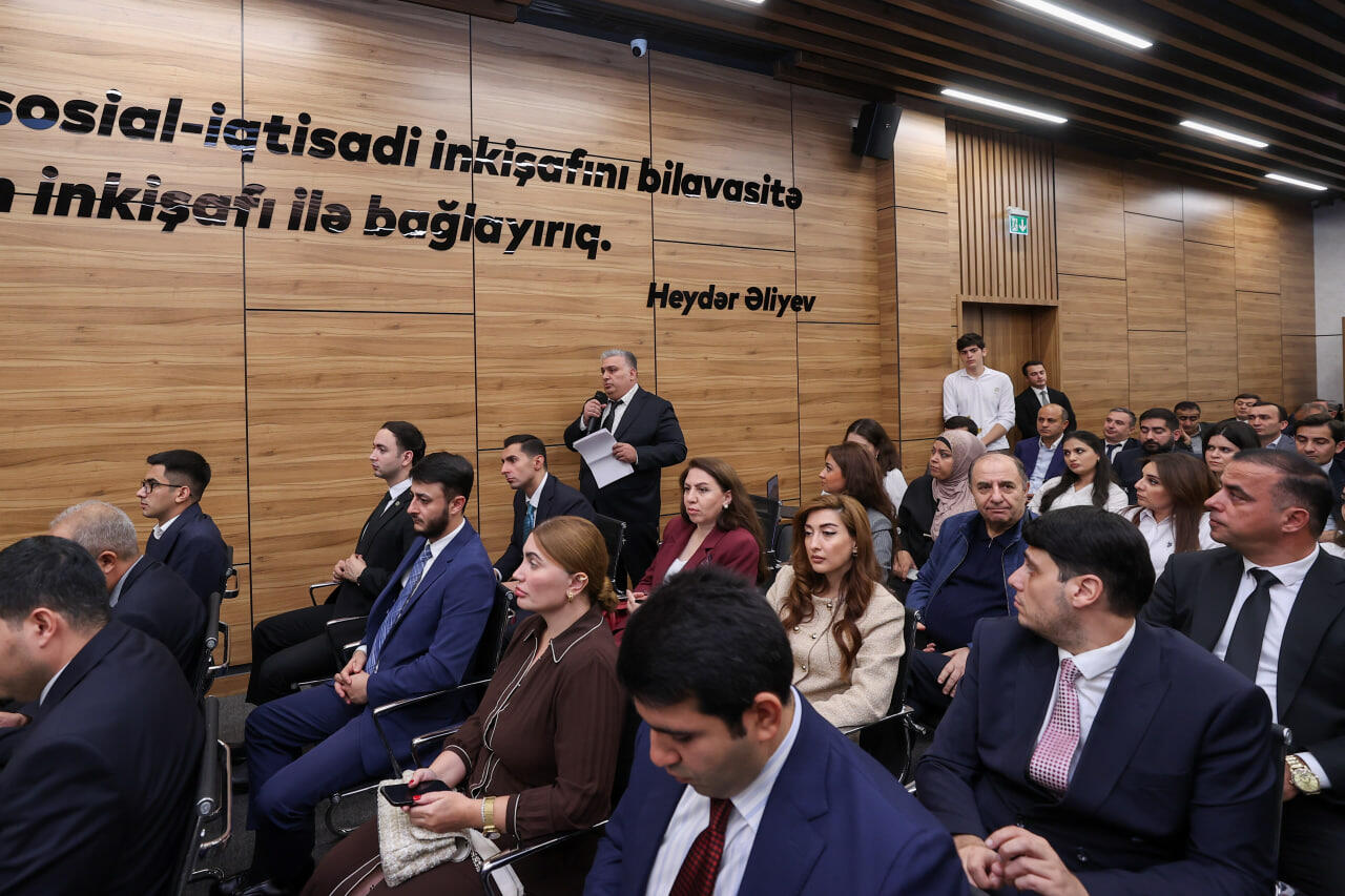 Tikinti sektoru ilə bağlı dövlət qurumlarının və sahibkarların iştirakı ilə ictimai müzakirə təşkil olunub