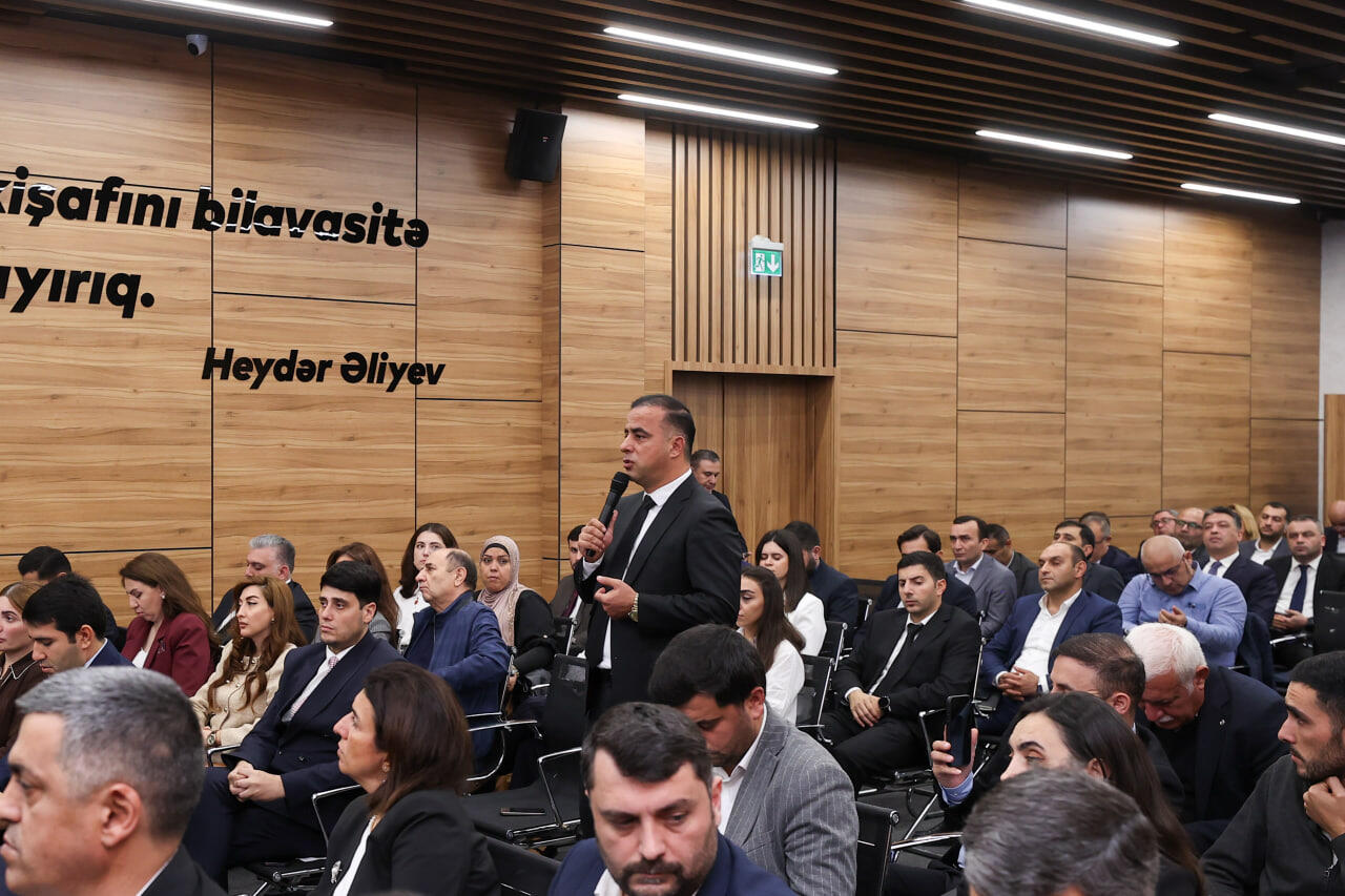 Tikinti sektoru ilə bağlı dövlət qurumlarının və sahibkarların iştirakı ilə ictimai müzakirə təşkil olunub
