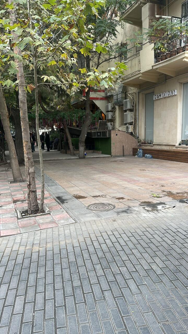 Paytaxtın bu ərazisində küçəyə yerləşdirilən qurğular yığışdırılıb