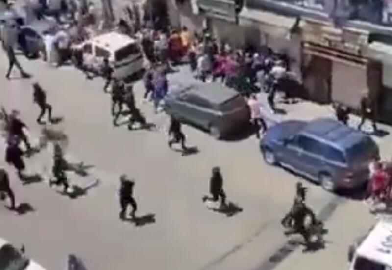 В Алжире начались протесты