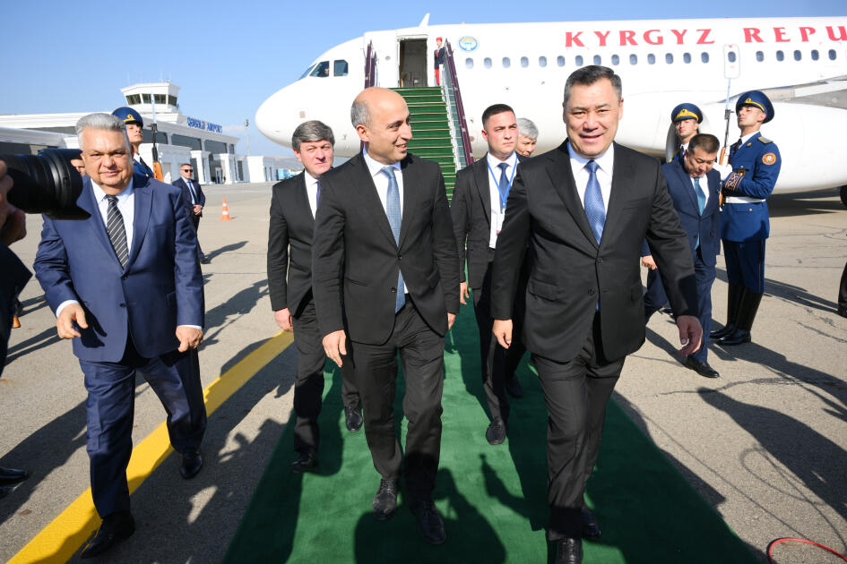 Qırğızıstan Prezidenti Sadır Japarov Azərbaycana səfərə gəlib