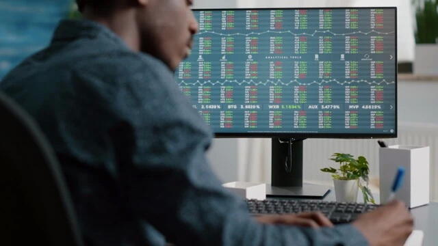 STProfit отзывы: торговые сигналы, менторы и ИИ – что реально работает?