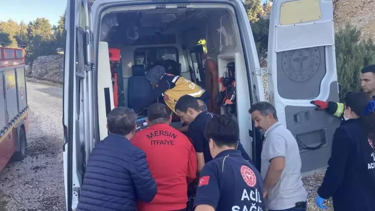 В Турции автобус опрокинулся в овраг, есть погибшие и раненые