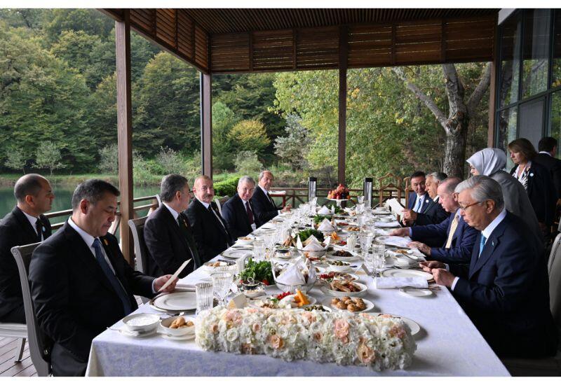 Qəbələdə Prezident İlham Əliyevin adından TDT-nin Zirvə Görüşündə iştirak edən dövlət və hökumət başçılarının şərəfinə rəsmi nahar verilib