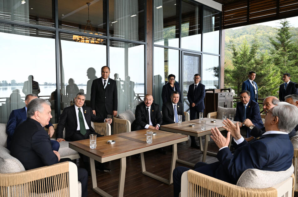 Qəbələdə Prezident İlham Əliyevin adından TDT-nin Zirvə Görüşündə iştirak edən dövlət və hökumət başçılarının şərəfinə rəsmi nahar verilib