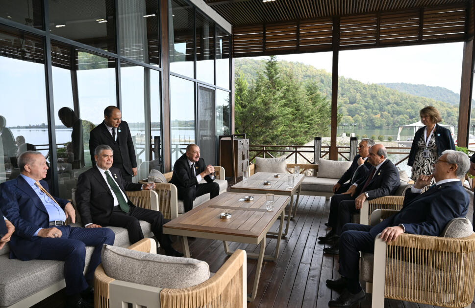Qəbələdə Prezident İlham Əliyevin adından TDT-nin Zirvə Görüşündə iştirak edən dövlət və hökumət başçılarının şərəfinə rəsmi nahar verilib