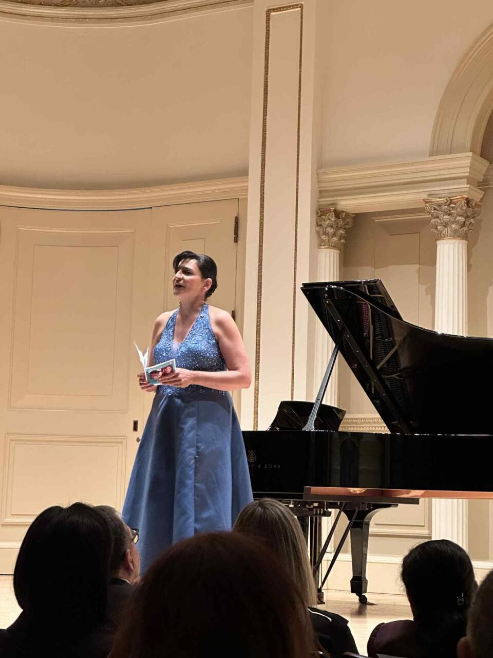 В Нью-Йорке с триумфом прошёл концерт Наргиз Алияровой и Карен Бентли Поллик