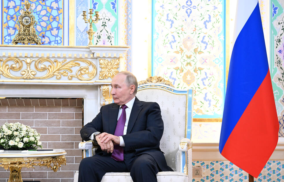 В Душанбе состоялась встреча Президента Ильхама Алиева с Президентом России Владимиром Путиным в формате один на один
