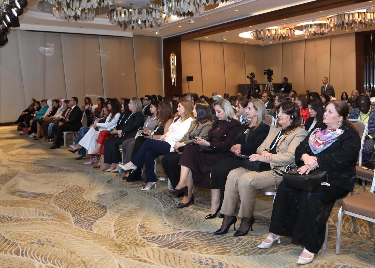 В рамках форума AZHAB прошли панельные дискуссии