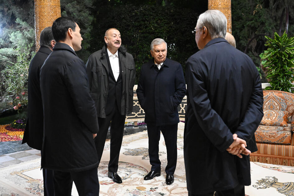 Prezident İlham Əliyev Düşənbədə MDB dövlət başçılarının qeyri-rəsmi şam yeməyində iştirak edib