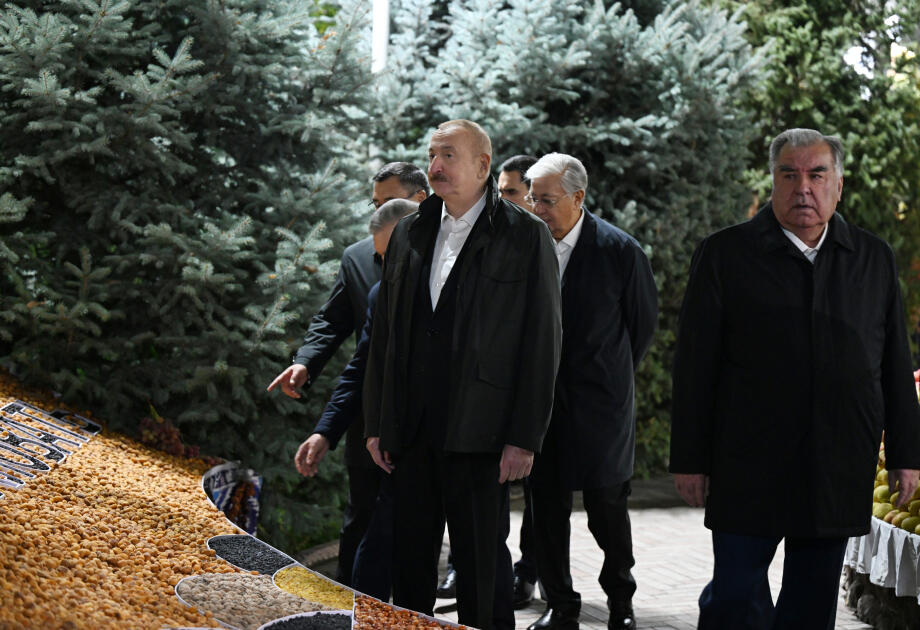Prezident İlham Əliyev Düşənbədə MDB dövlət başçılarının qeyri-rəsmi şam yeməyində iştirak edib