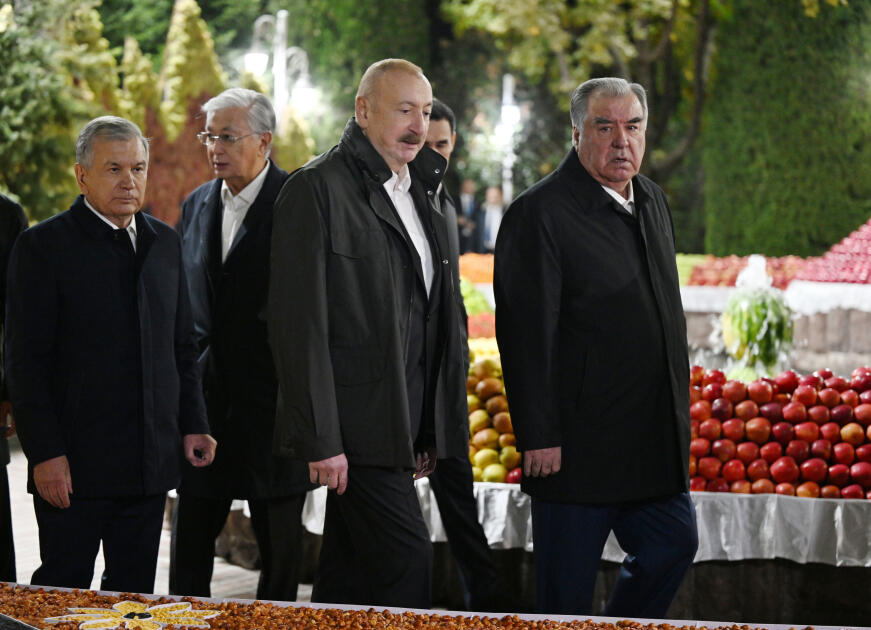 Prezident İlham Əliyev Düşənbədə MDB dövlət başçılarının qeyri-rəsmi şam yeməyində iştirak edib