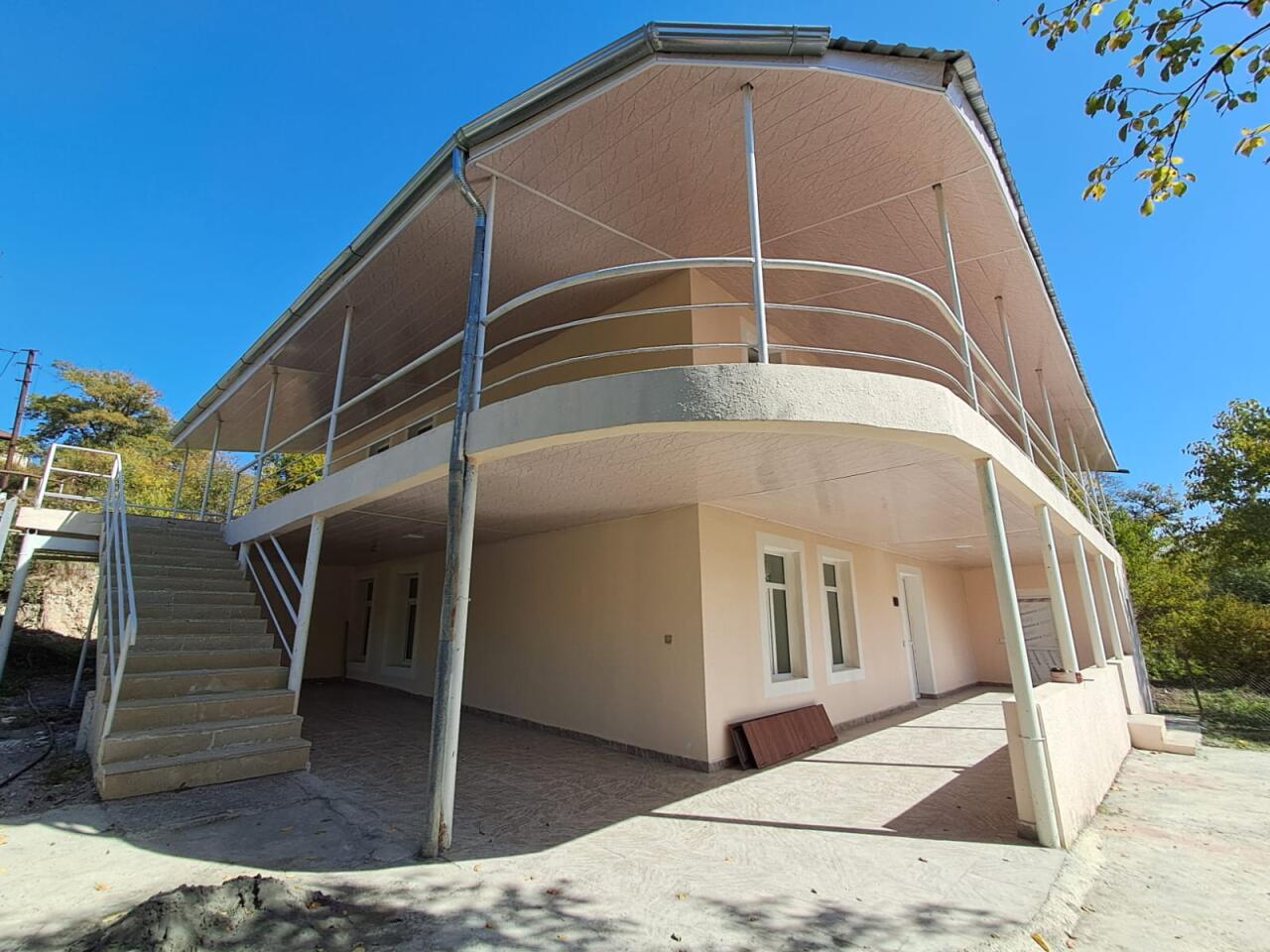 Ağdərənin Vəngli kəndində 28 ailəyə evlərinin açarları təqdim olunub