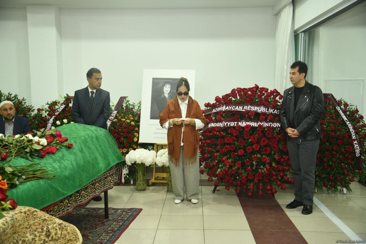 Xalq artisti Əminə Yusifqızı dəfn olunub