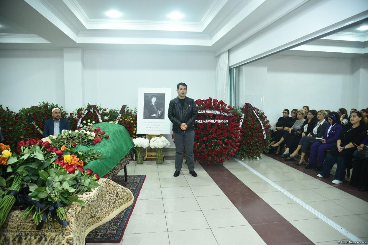 Xalq artisti Əminə Yusifqızı dəfn olunub