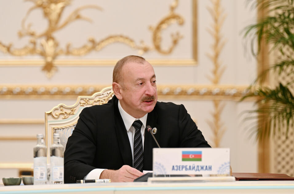 Президент Ильхам Алиев выступил на заседании Совета глав государств СНГ в узком составе в Душанбе