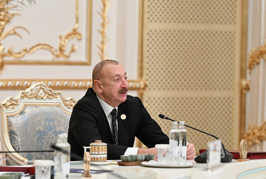 Президент Ильхам Алиев выступил на заседании Совета глав государств СНГ в узком составе в Душанбе