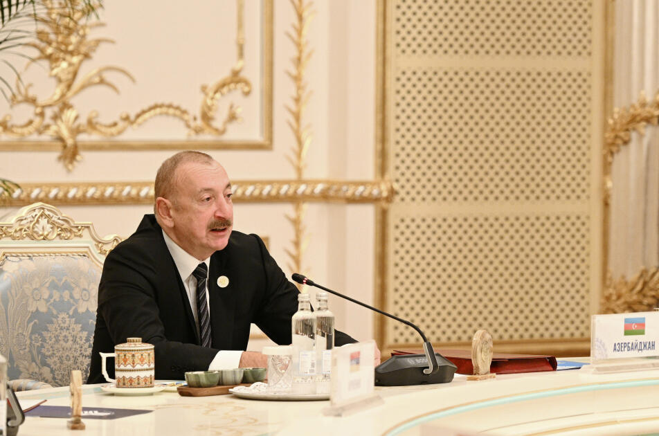 Президент Ильхам Алиев выступил на заседании Совета глав государств СНГ в узком составе в Душанбе