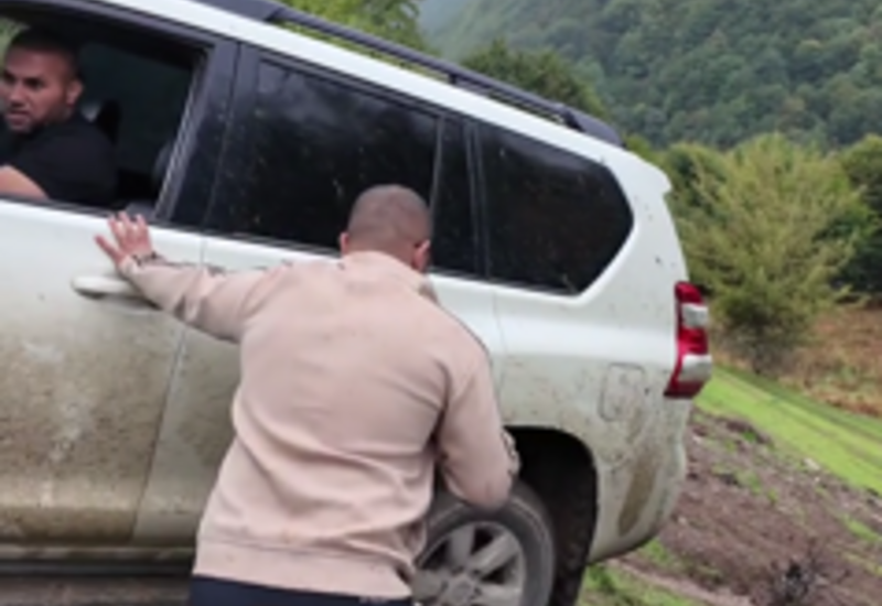 Поведение арабских туристов в Азербайджане шокировало соцсети