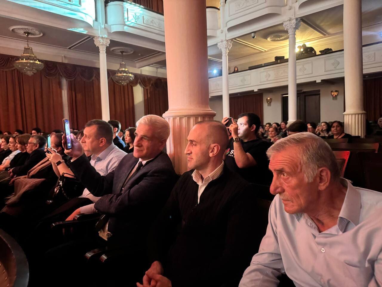 Ay bəri bax - представлены жемчужины азербайджанской народной музыки