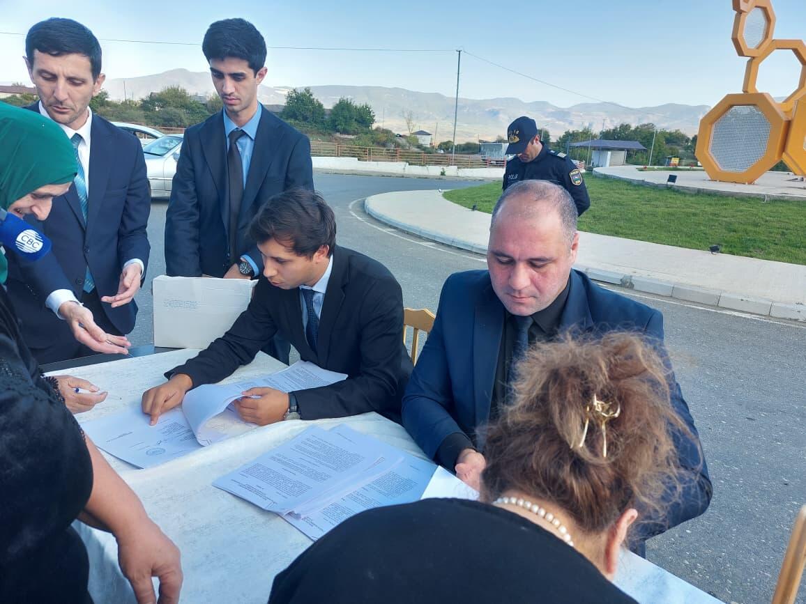 Ballıca və Təzəbinə sakinlərinə evlərin açarları təqdim edilib