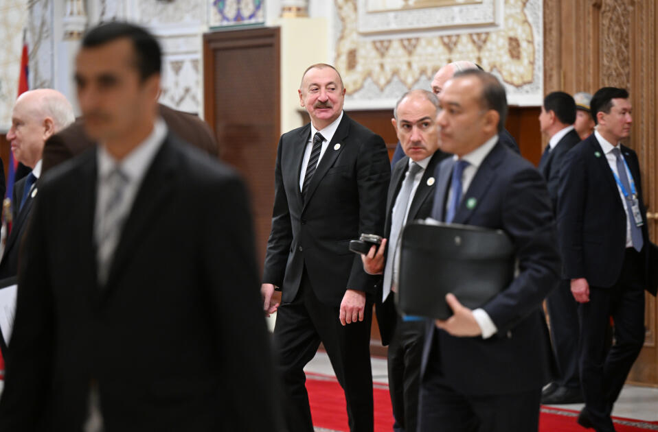 Президент Ильхам Алиев принял участие в заседании Совета глав государств СНГ в расширенном составе