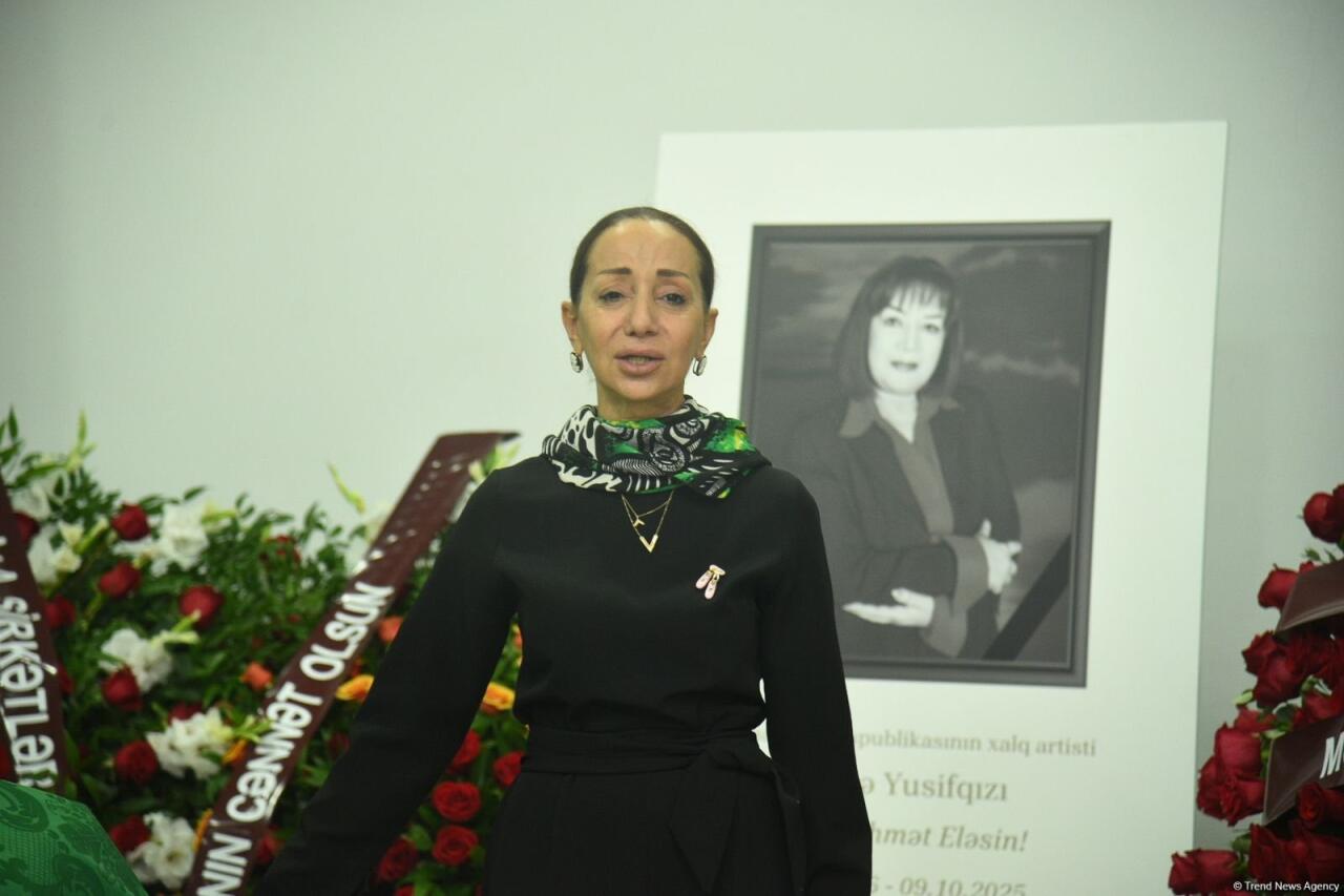 Церемония прощания с народной артисткой Азербайджана Аминой Юсифгызы