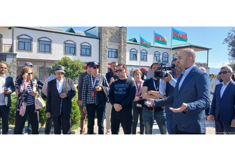 Участники международной конференции совершили намаз в Зангиланской мечети